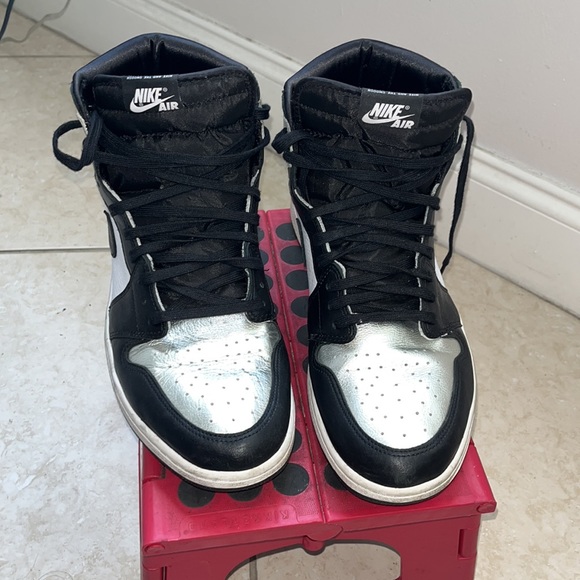 MENS/WOMENS AIR JORDAN 1 SIZE 13 “SILVER TOE” (AS IS) - Picture 2 of 7